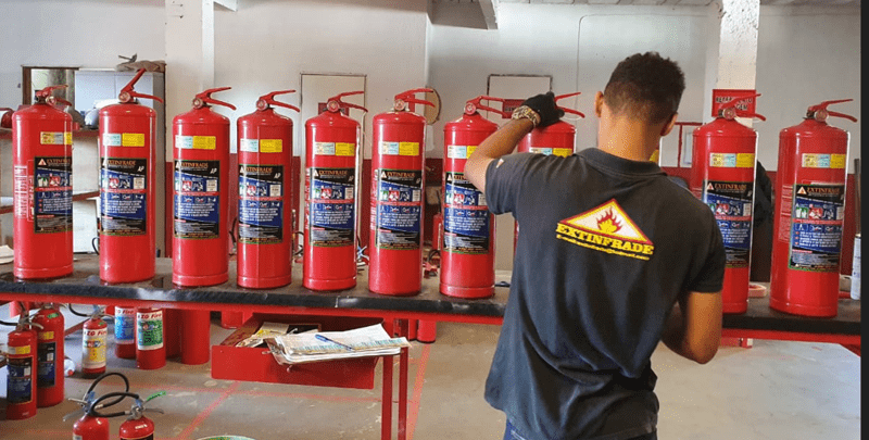 Serviço Profissional de Recarga e Manutenção de Extintores